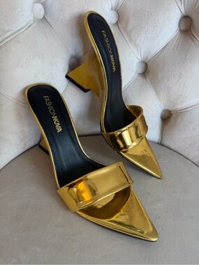Fashion Nova Metallic Gold Pointed Toe Mule Heels